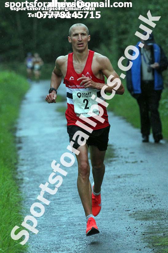 Morpeth 10k Road Race (North Eastern Champs. 10k). Photo: David T. Hewitson/Sports for All Pics